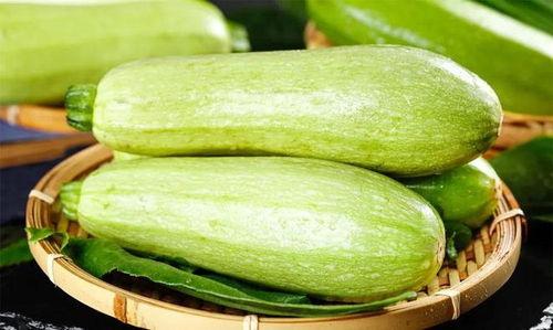 热门大瓜每日必吃大瓜合集,揭秘娱乐圈最新动态，一网打尽娱乐圈风云